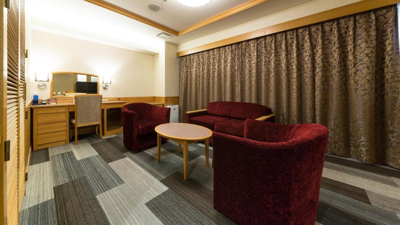 Kochi Pacific Hotel Buitenkant foto